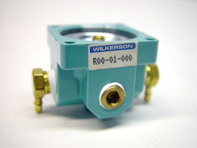 Wilkerson R00 01 000 Compressed Air Regulator Valve  