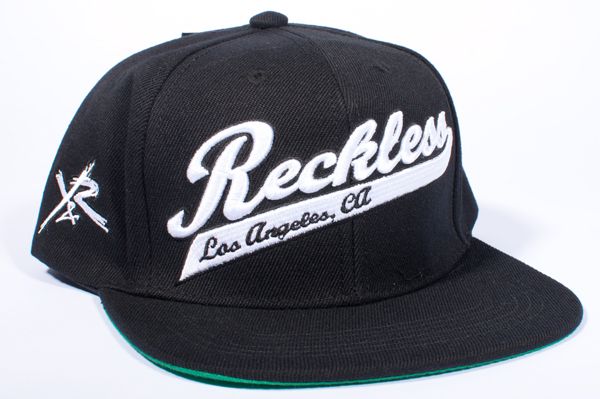 NEW MENS YOUNG & RECKLESS BLACK WHITE VARSITY SCRIPT LOGO SNAPBACK 