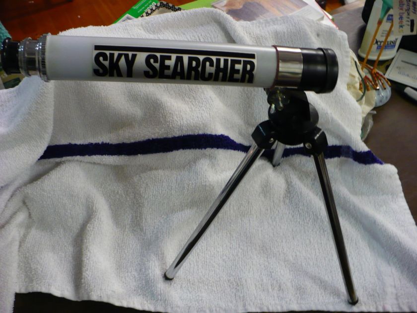 FU  VINTAGE SKY SEARCHER TELESCOPE  