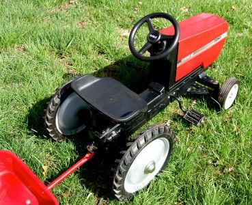 ERTL CASE IH 7250 PEDAL TRACTOR W/TRAILER   INTERNATIONAL HARVESTER 