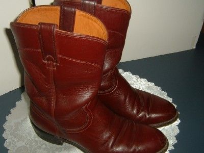 CHISHOLM 11 BURGUNDY ROPER BOOTS SIZE 9 1/2D  