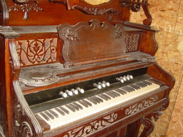 Orig Fin Qtrsn BECKWITH Oak Pump Organ/Stool Griffins  