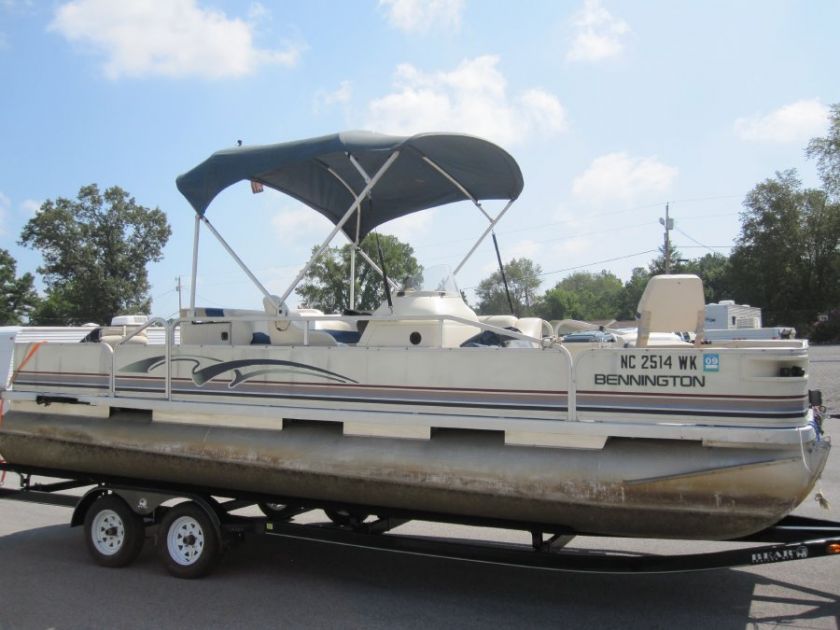 2000 Bennington 22FT 227FS Party Barge Fishing Pontoon Boat Live Well 