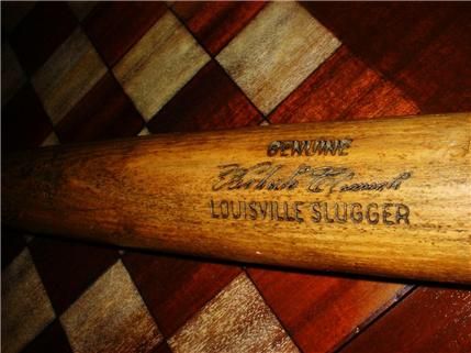 ROBERTO CLEMENTE GAME USED PITTSBURGH PIRATES TEAM INDEX BAT 1965 1968 