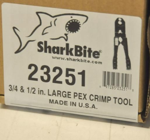 SHARKBITE 23251 LARGE PEX CRIMP TOOL 3/4IN & 1/2IN  