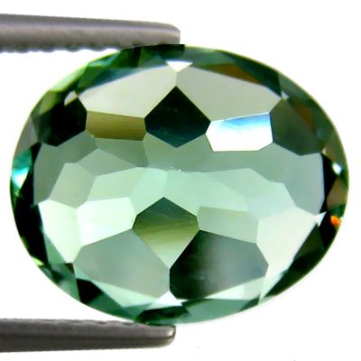 08 Ct Amazing Fire Supreme Luster Green Topaz