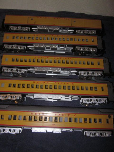 MTH 20 4031 UNION PACIFIC SCALE 5 CAR 70 MADISON PASSENGER SET YELLOW 