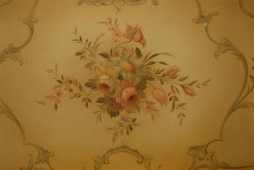   original floral painting the condition of the bed is very good frame