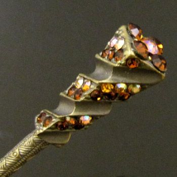   Item  1pc Austrian rhinestone crystal Antiqued hair stick