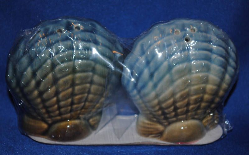 Ocean Nautical Beach~Salt/Pepper Shakers~Kitchen~Shells  