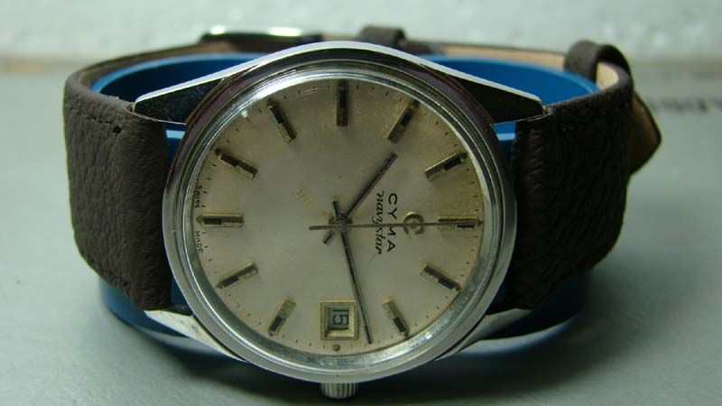 VINTAGE CYMA NAVYSTAR DATE WINDING SWISS MENS WATCH  