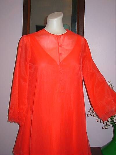 Exc Vtg Sheer Red  Short Layer Nylon Nightgown Robe Peignoir Set 