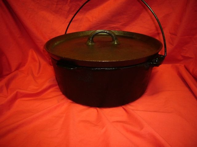   WARE HUGE 10 QUART CAMPING ROASTER DUTCH OVEN CAST IRON VINTAGE USA NR