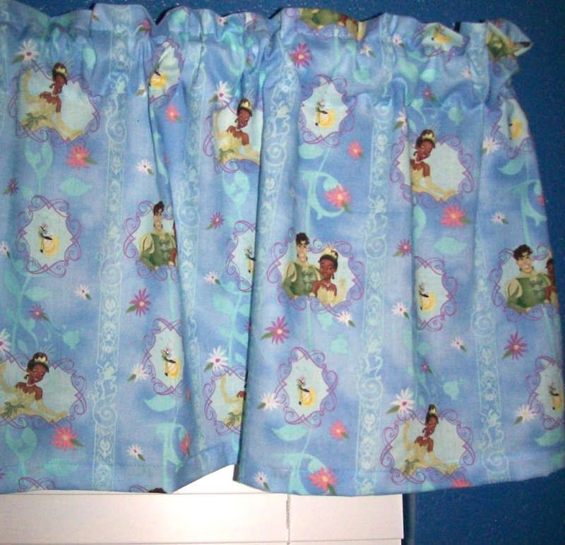 NEW Disney Princess and the Frog Tiana Curtain Valance  