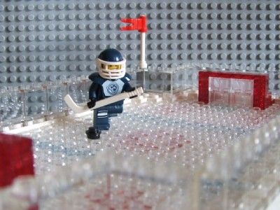 LEGO ICE HOCKEY SKATING RINK Series 4 Hockey Player NHL Sport Puck 